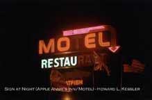 Sign at Night (Apple Annie’s Inn/Motel)